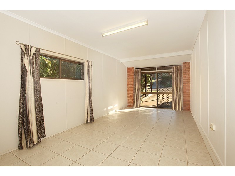 7 Blaxland Road, Nambour QLD 4560