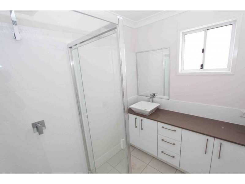 8A Donaldson, Nambour QLD 4560