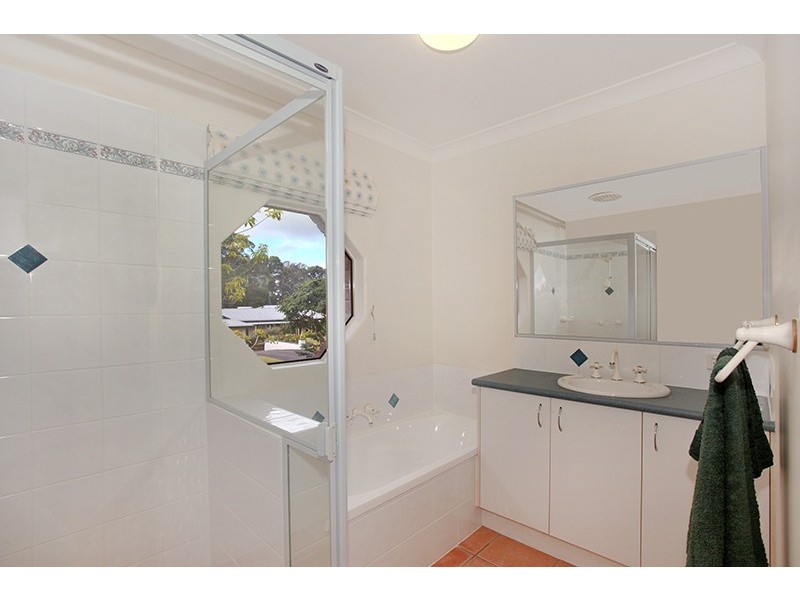 20 Leigha Place, Kureelpa QLD 4560