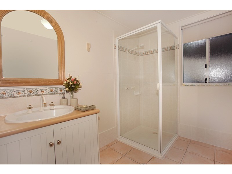 19 Deodar Court, Mapleton QLD 4560