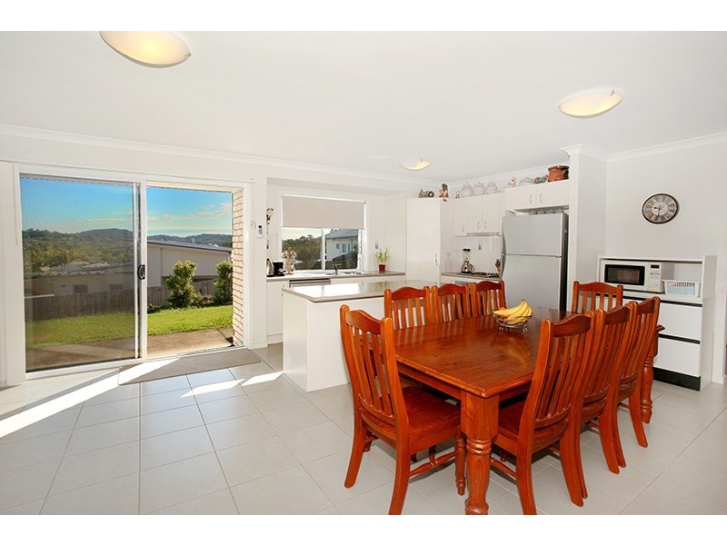 4 Cooee Court, Coes Creek QLD 4560