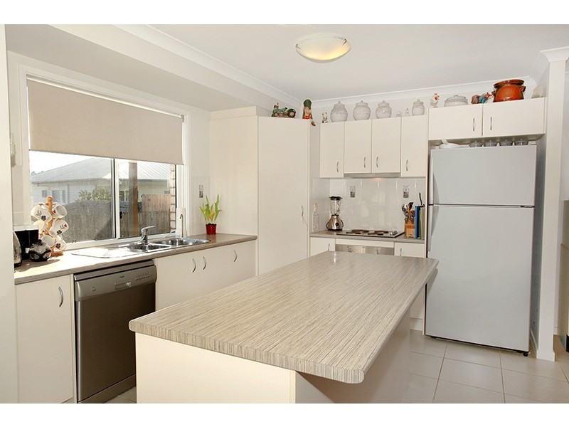 4 Cooee Court, Coes Creek QLD 4560