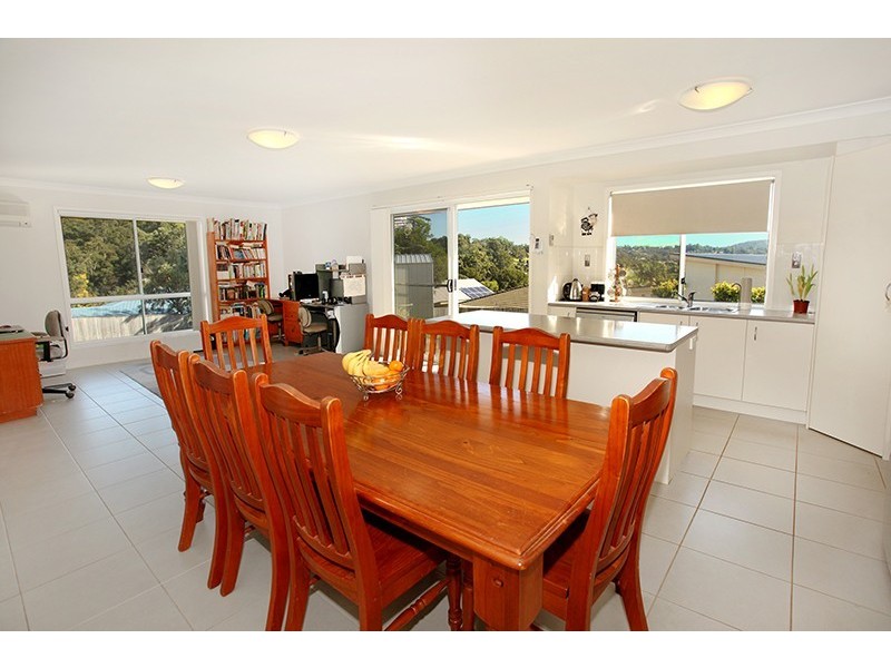 4 Cooee Court, Coes Creek QLD 4560