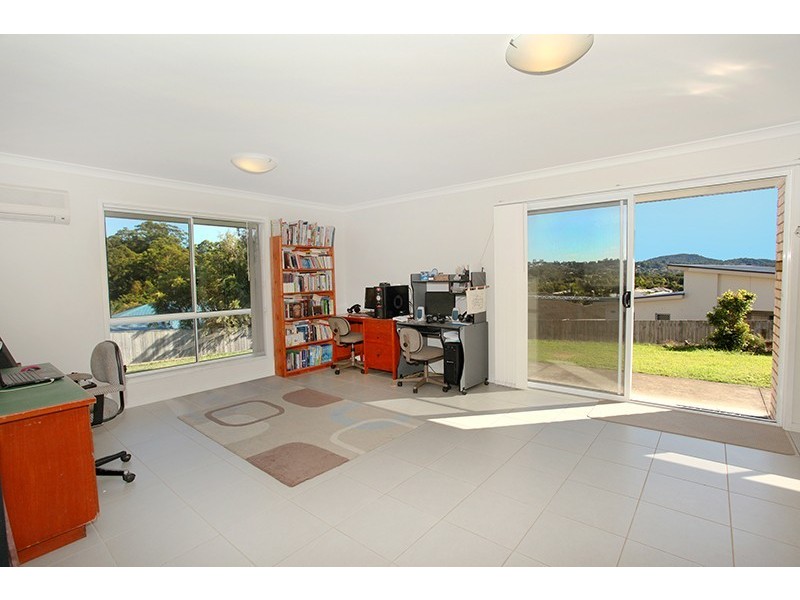 4 Cooee Court, Coes Creek QLD 4560