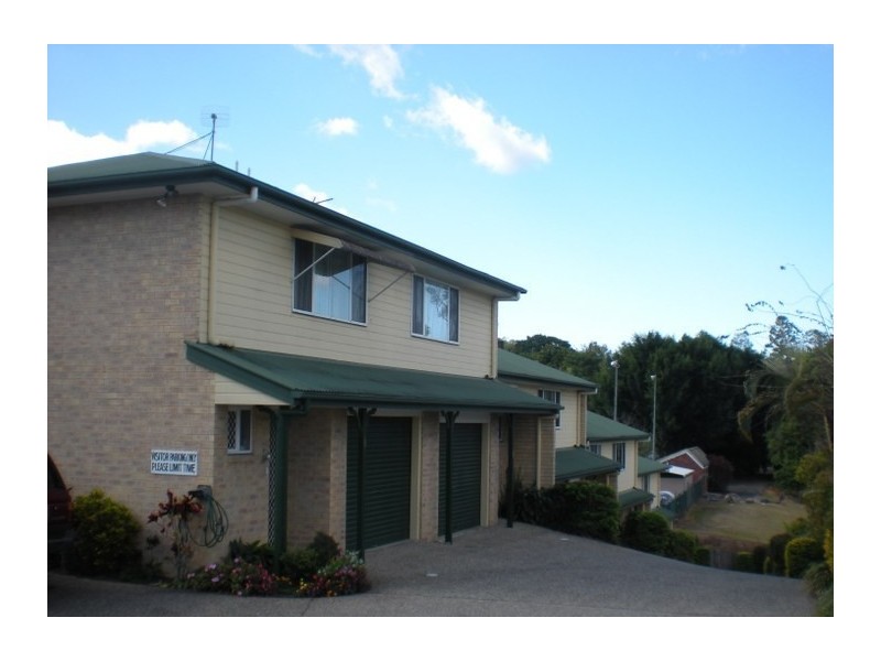 2/28 Webster, Nambour QLD 4560