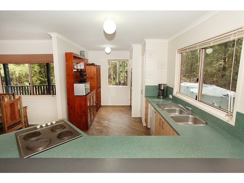 180 Thrushs Road, Dulong QLD 4560