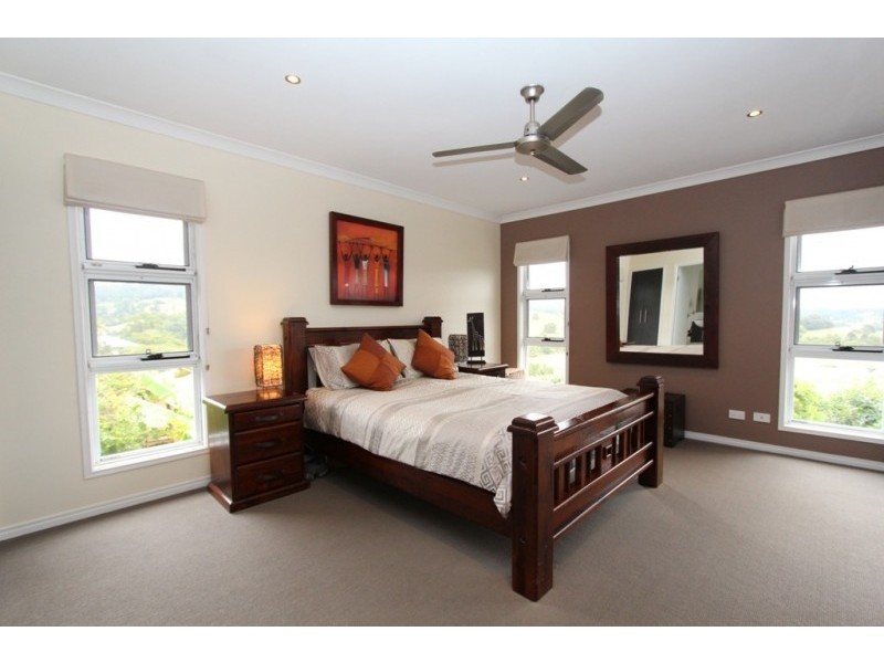 5 Sandra Place, Nambour QLD 4560