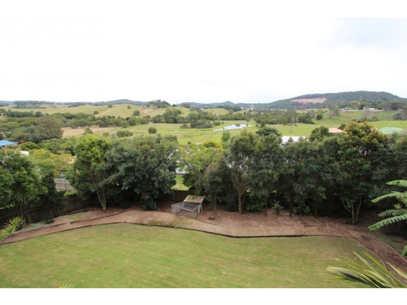 5 Sandra Place, Nambour QLD 4560