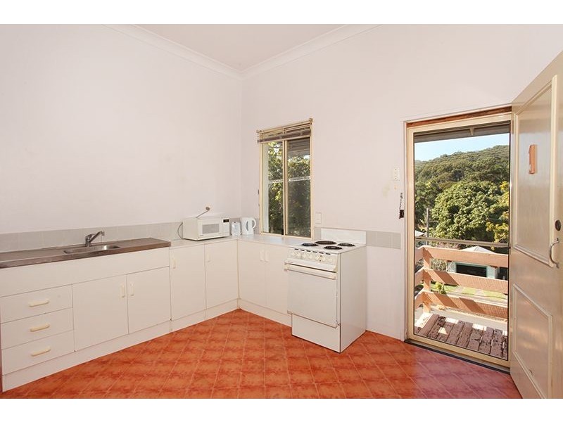 16 Maud Street, Nambour QLD 4560