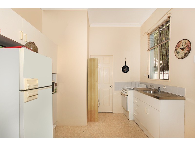 16 Maud Street, Nambour QLD 4560