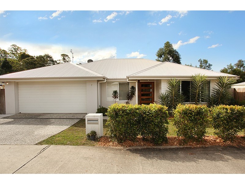 7 Wallace Close, Coes Creek QLD 4560