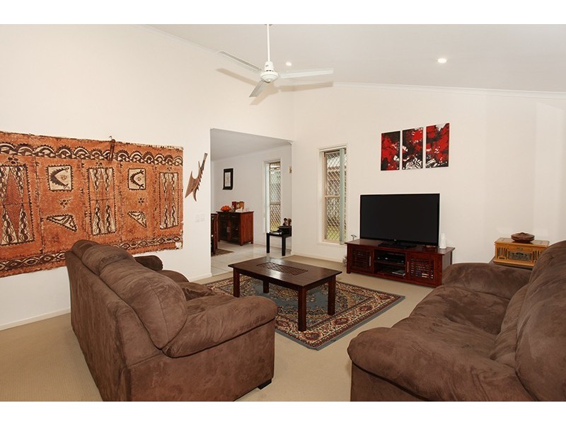 16 Greenlees Court, Palmwoods QLD 4555