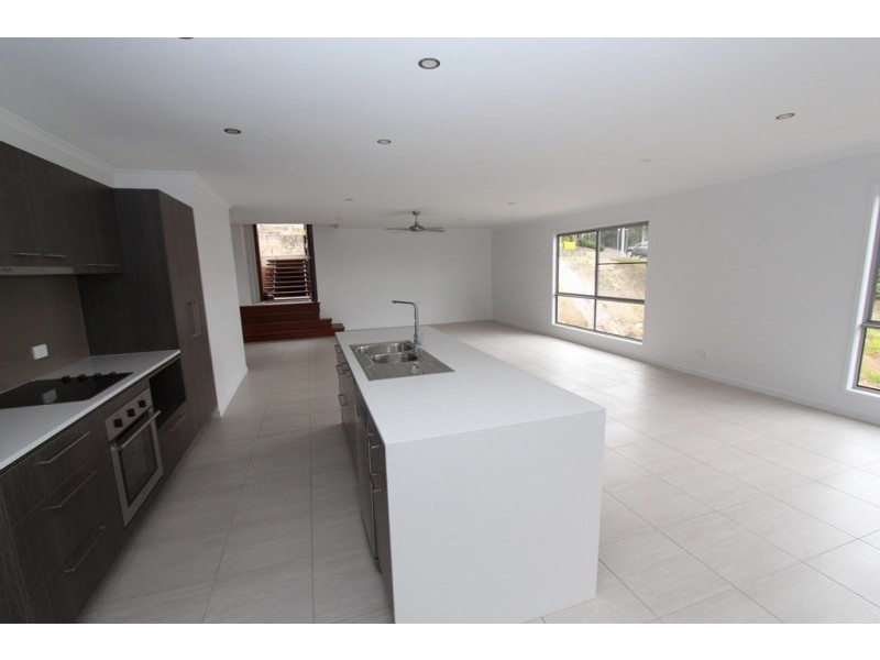 8a Donna Place, Buderim QLD 4556