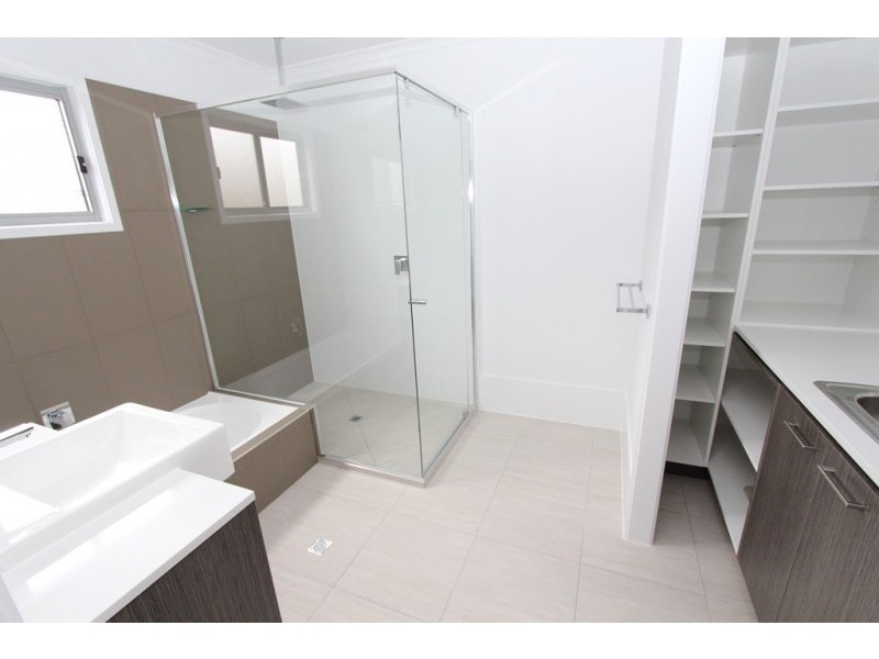 8a Donna Place, Buderim QLD 4556