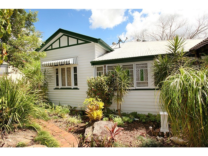 10 Lamington Terrace, Nambour QLD 4560