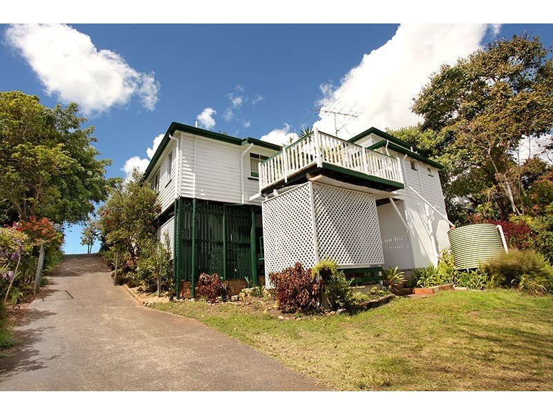10 Lamington Terrace, Nambour QLD 4560