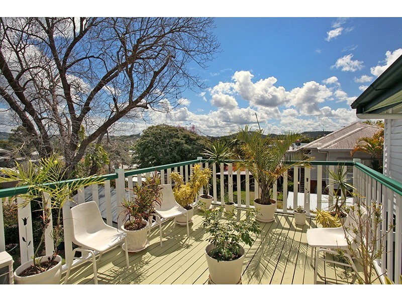 10 Lamington Terrace, Nambour QLD 4560
