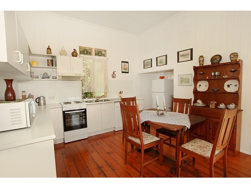 10 Lamington Terrace, Nambour QLD 4560