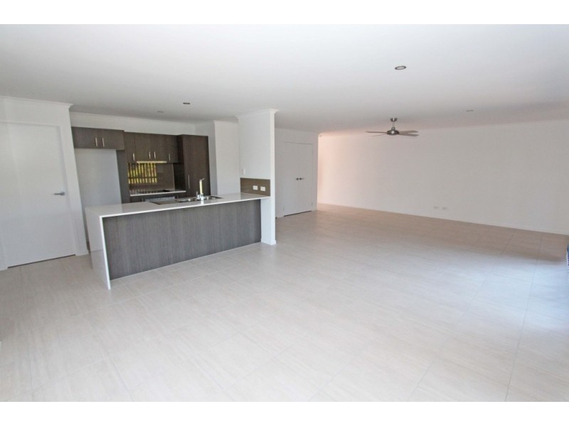 8 Donna Place, Buderim QLD 4556