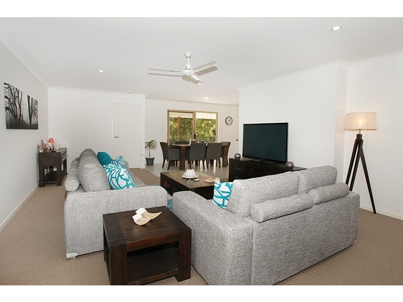 9 Wallace Close, Coes Creek QLD 4560