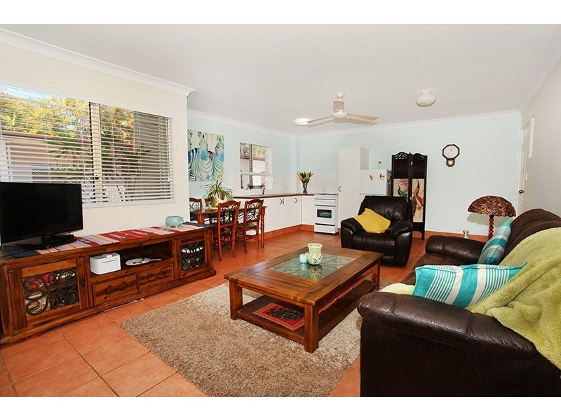 4/5 Vernon Street, Nambour QLD 4560