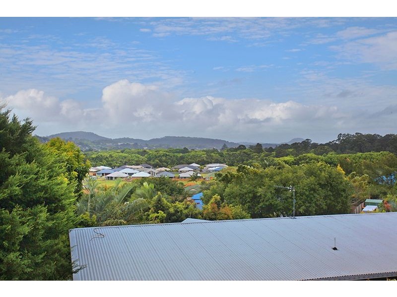 5 Valley Breeze Court, Coes Creek QLD 4560