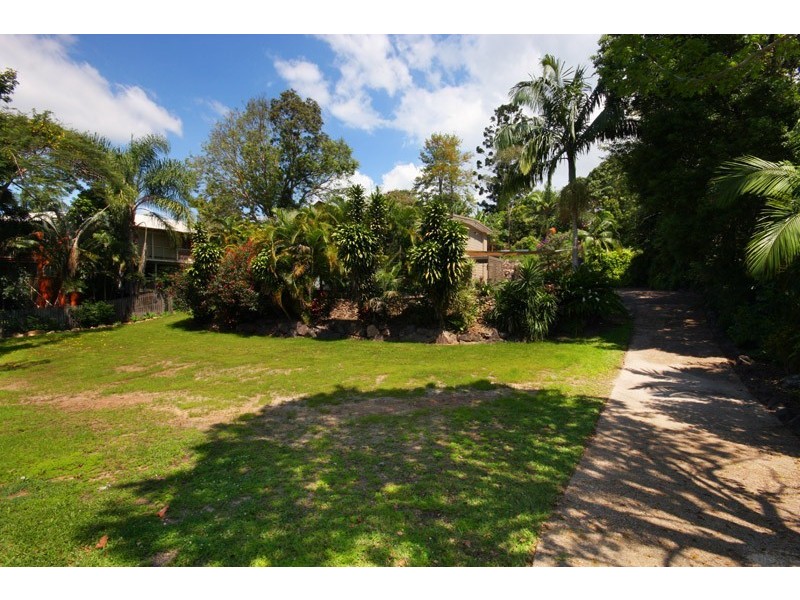 20 Sapphire Drive, Nambour QLD 4560