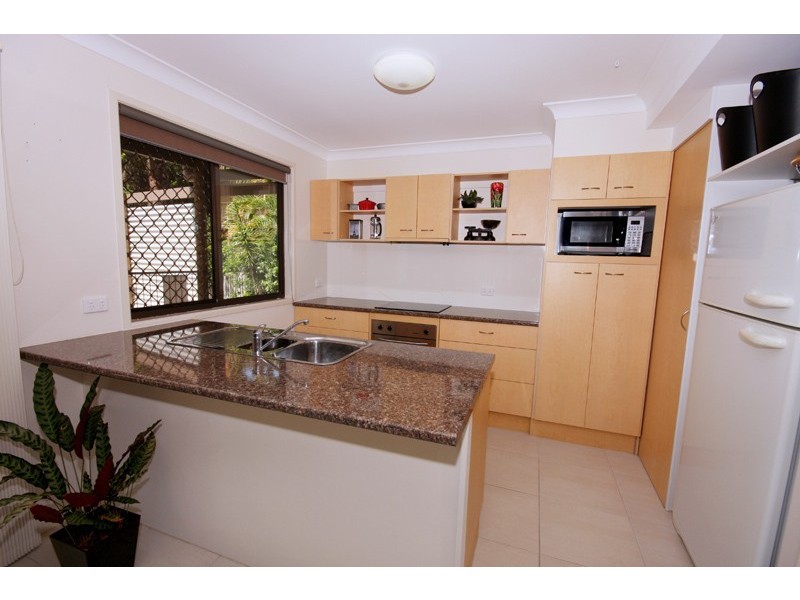 20 Sapphire Drive, Nambour QLD 4560