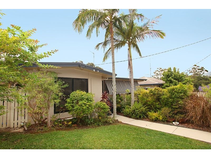17 Alexandra Avenue, Nambour QLD 4560