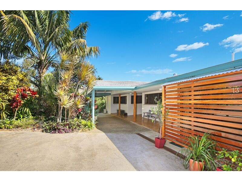13 Canmaroo Ave, Nambour QLD 4560