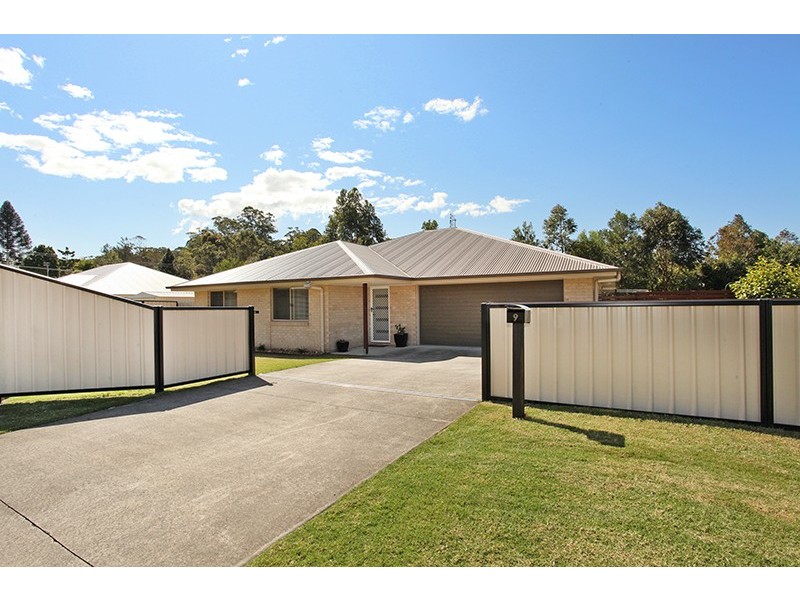 9 Wallace Close, Nambour QLD 4560