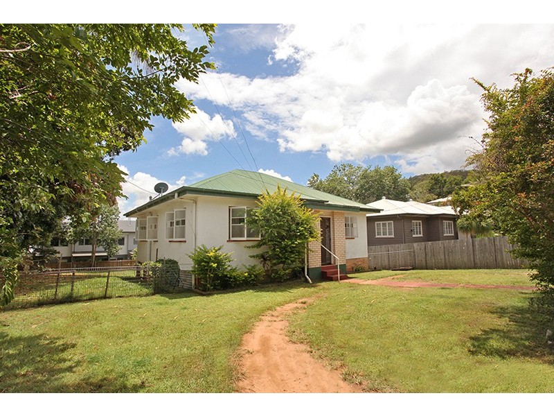 44 Bade Street, Nambour QLD 4560