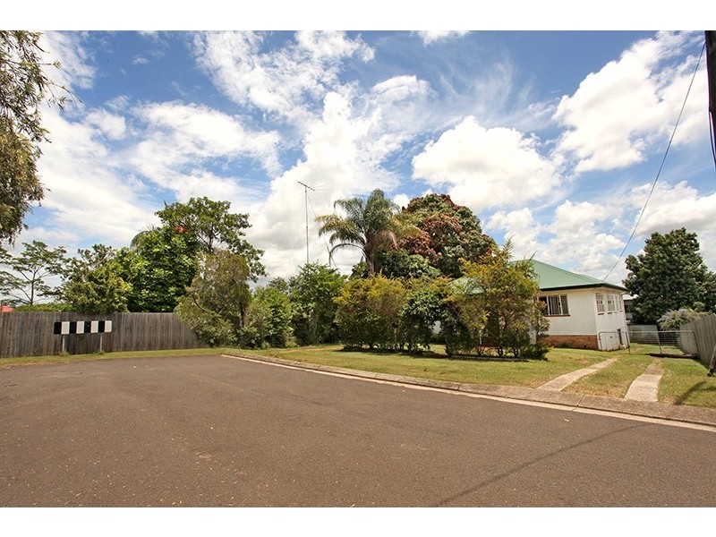 44 Bade Street, Nambour QLD 4560