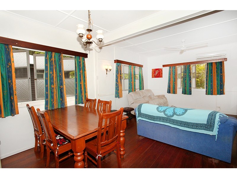 44 Bade Street, Nambour QLD 4560