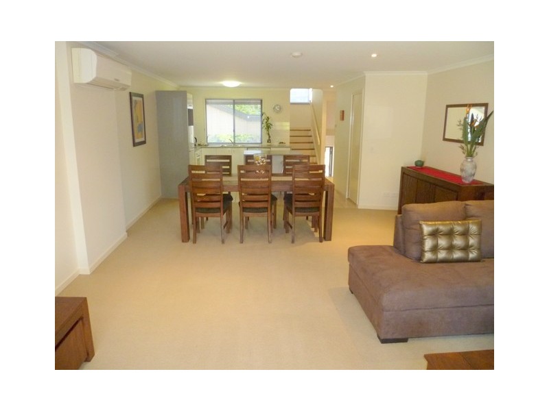 11D Arundell Avenue, Nambour QLD 4560