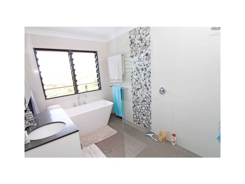 346 Nambour Mapleton Road, Nambour QLD 4560