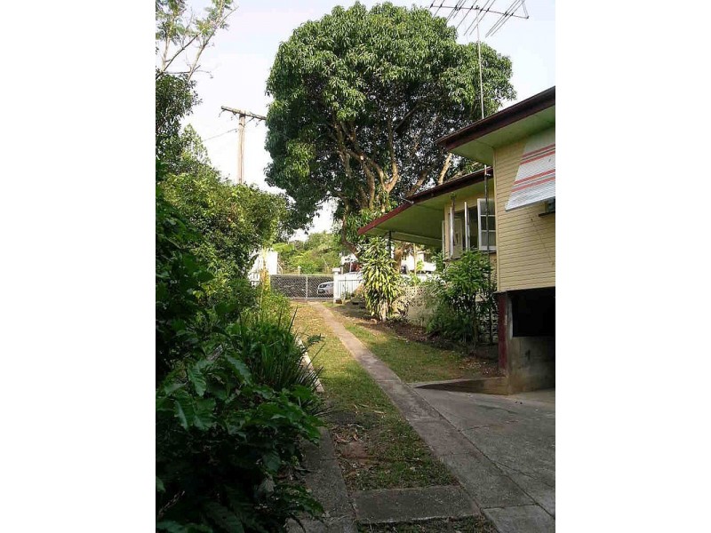 7 Mount Pleasant Drive, Nambour QLD 4560