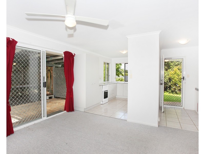 7 Birdwood Street, Burnside QLD 4560