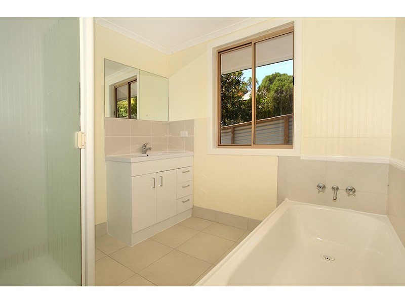 16 Hocking Street, Nambour QLD 4560