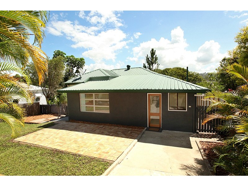 16 Hocking Street, Nambour QLD 4560