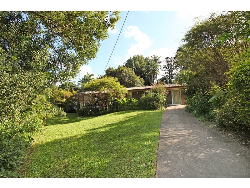 1 Loparo Court, Nambour QLD 4560
