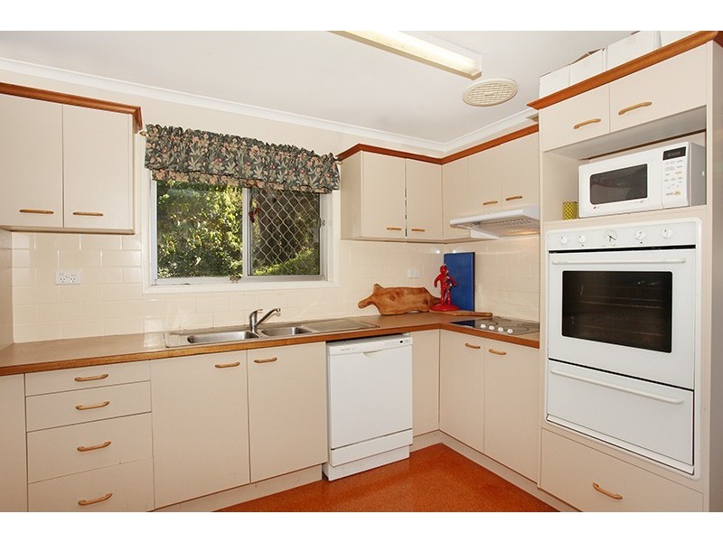 1 Loparo Court, Nambour QLD 4560