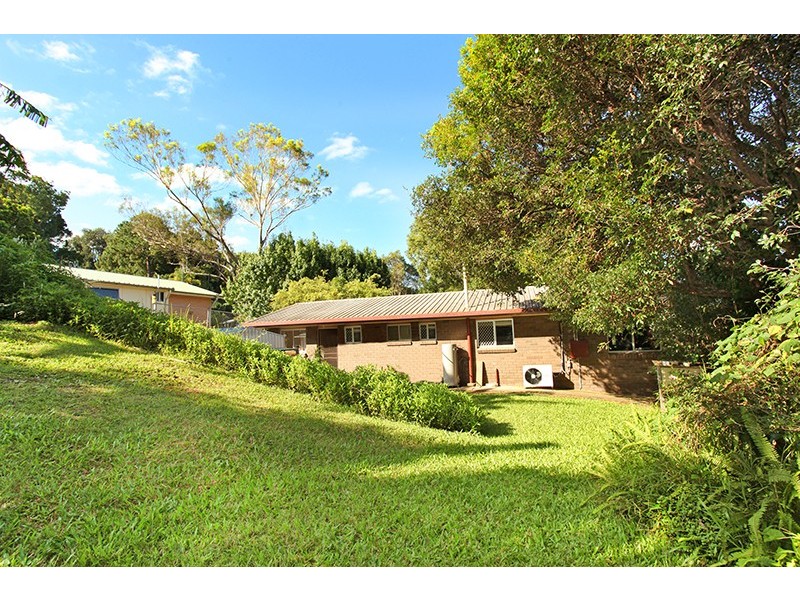 1 Loparo Court, Nambour QLD 4560