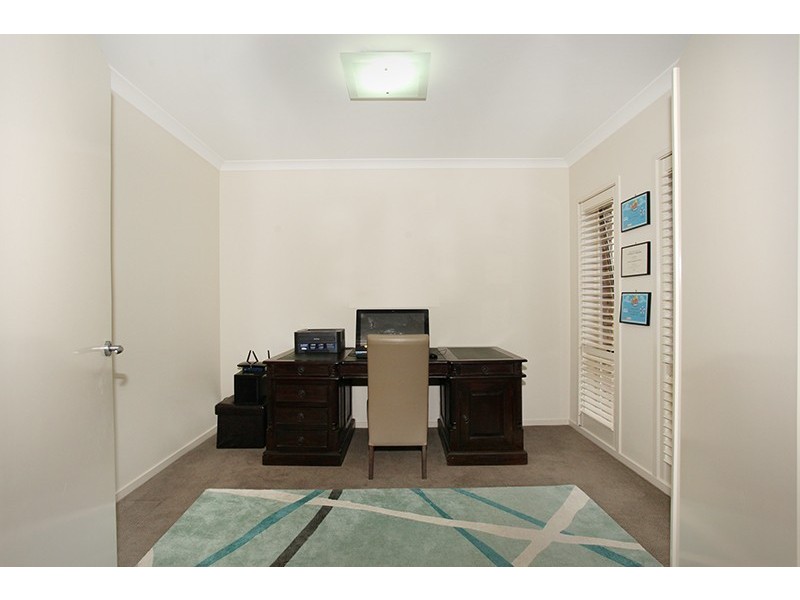 24 Moss Day Place, Burnside QLD 4560