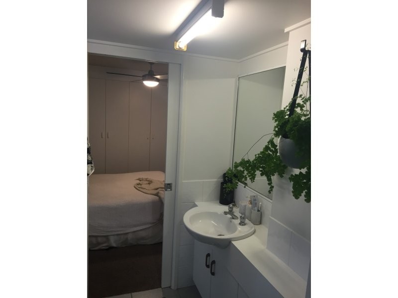 4/9-11 Douglas Street, Mooloolaba QLD 4557