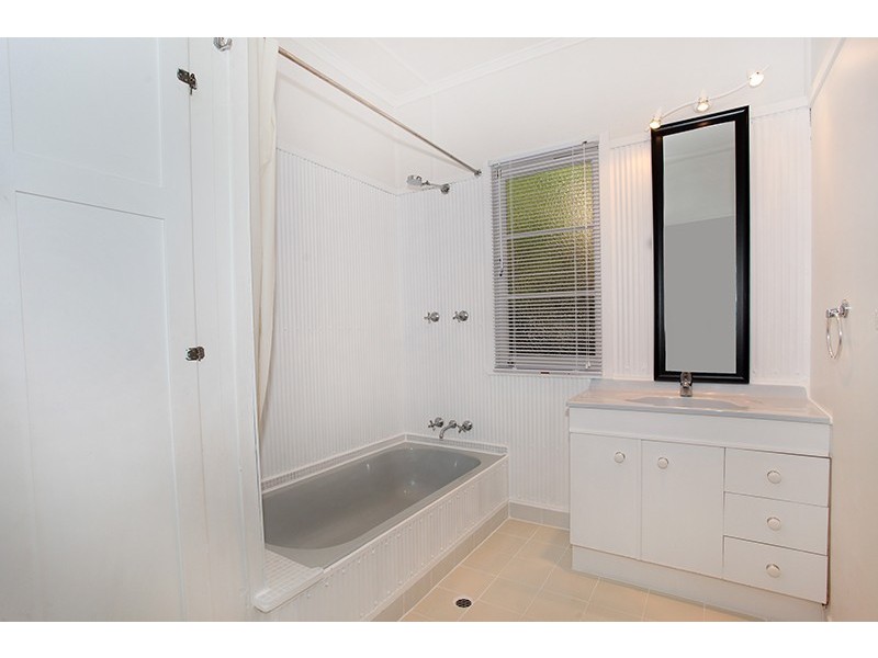 4 Mayfield Street, Nambour QLD 4560