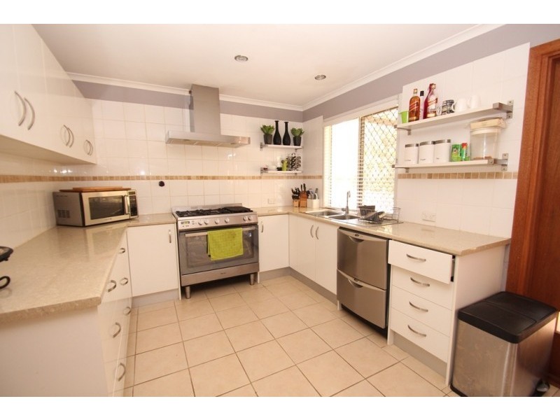 39 Cabrera Crescent, Beerwah QLD 4519
