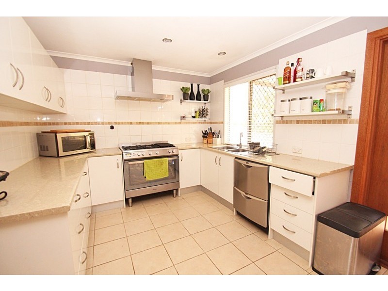 39 Cabrera Crescent, Beerwah QLD 4519