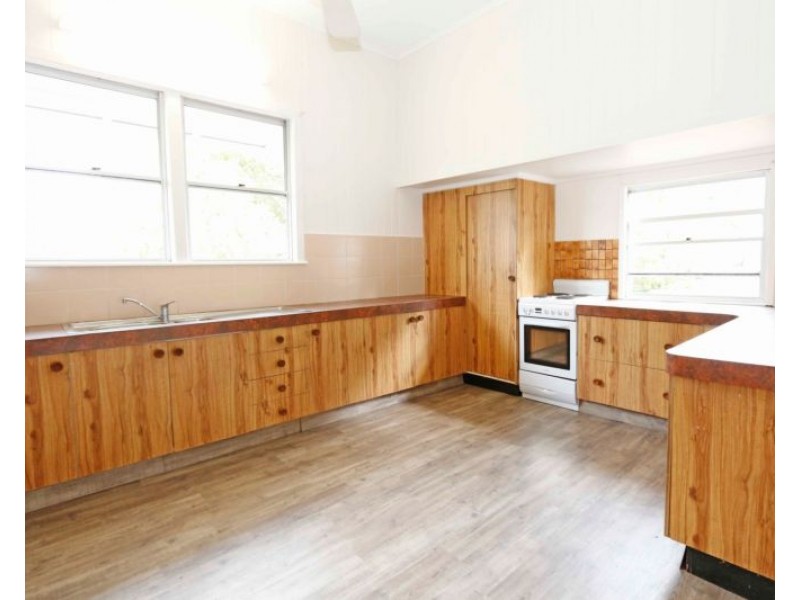 2/14 Baloo Street, Nambour QLD 4560