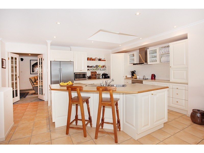 28 Rainbow Park Drive, Mapleton QLD 4560